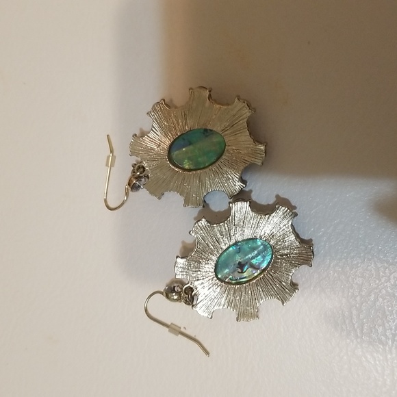 Gorgeous earrings - Picture 6 of 6